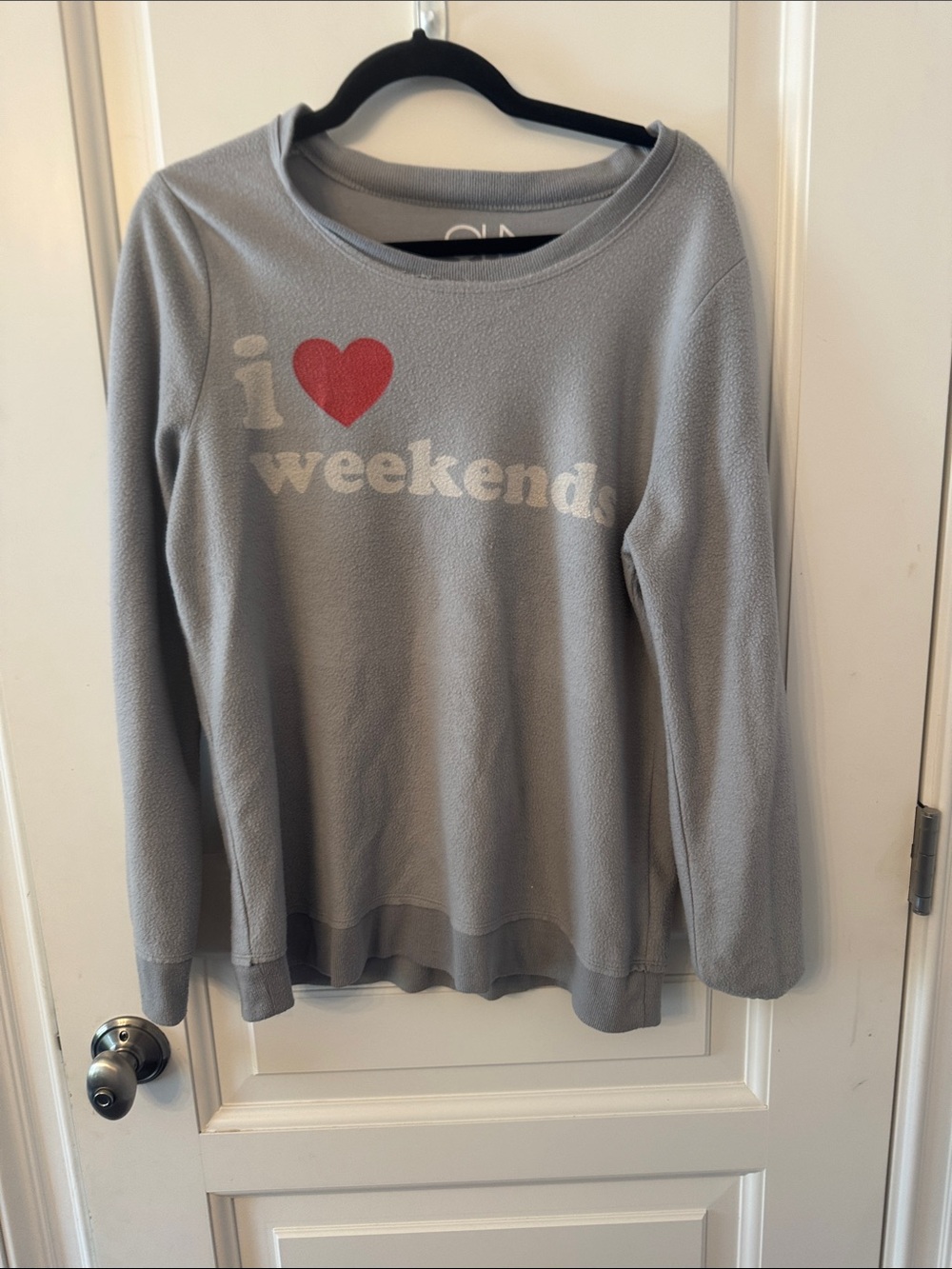 Chaser Light Gray 'I ♥ Weekends' Pullover Sweatshirt